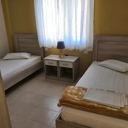 Atlantis Inn Apartments